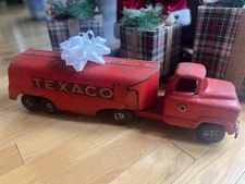 Vintage Buddy L Pressed Steel Texaco Fuel Tanker Truck 24". 
