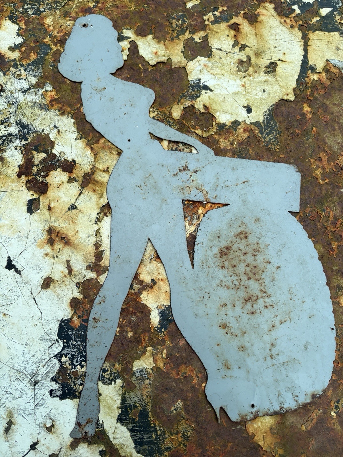 ANCIENNE PIN-UP Tôle Pneus Continental GERMANY GARAGE AUTOMOBILIA