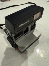 Vintage Polaroid Sun 600 LMS Land Instant Film Camera w Strap 