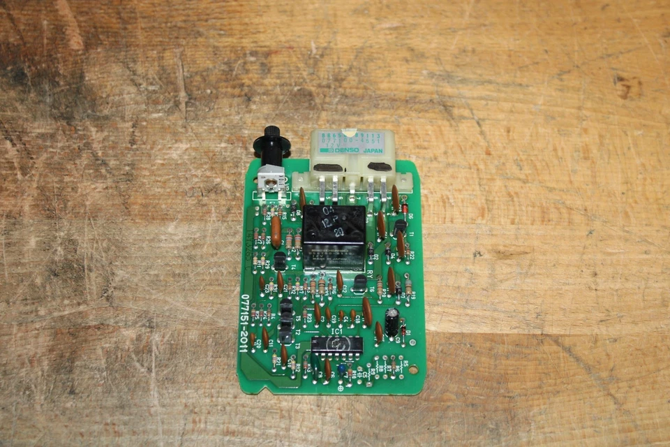 Estabilizador de refrigeración amplificador aire acondicionado camioneta Toyota 4Runner 1991-1995 88650-89113 Foto 3 de 4