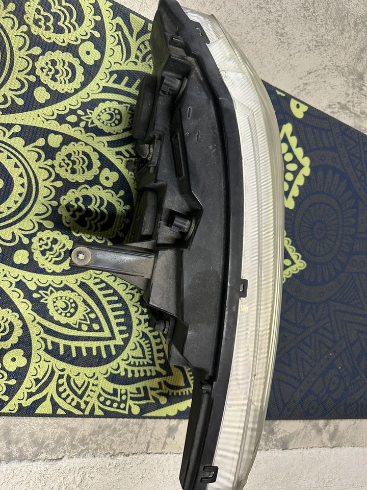 Левая фара водителя подходит для 04–07 RAINIER 15123955 - Изображение 3 из 4