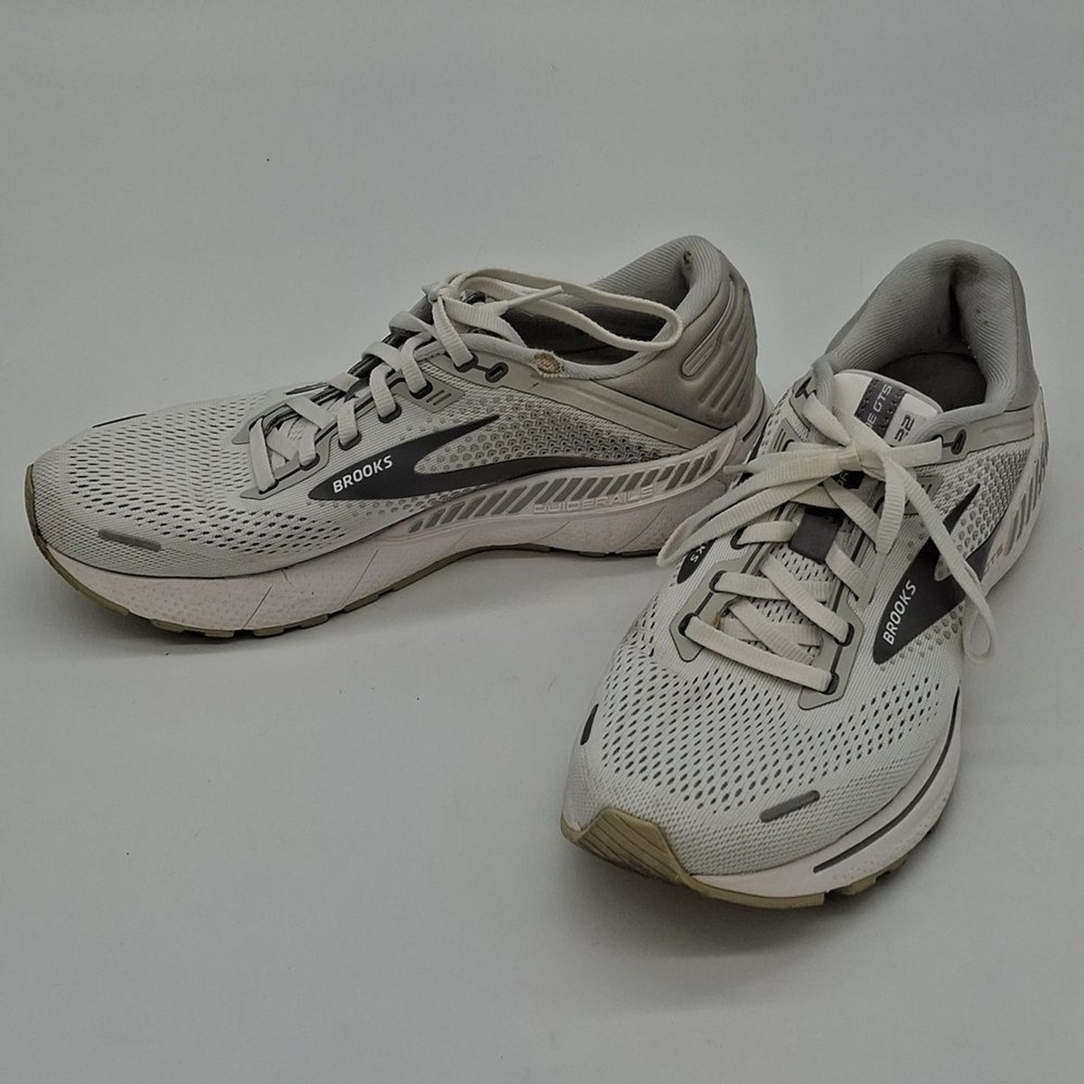 Brooks Adrenaline Athletic Shoes with Knit Upper Brooks Adrenaline GTS 25 Review: It main image 3