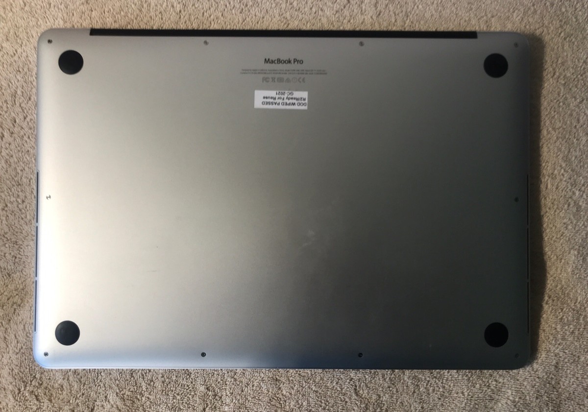 MacBook Pro Retina 15-inch Mid-2015 16GB RAM 1TB SSD Intel MacBook Pro Retina 15-inch Mid-2015 16GB RAM 1TB SSD Intel