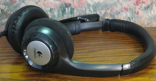 Logitech Clear Chat Comfort USB Gaming Voice Headset A-00009 - Black - Picture 3 of 6