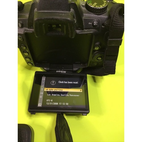 Nikon D5000 W/ 2 Kit Lenses and Accessories - Picture 9 of 12