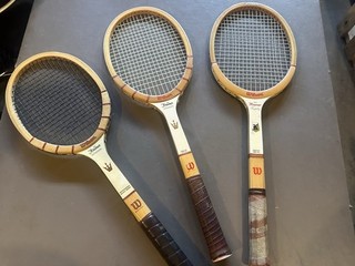 Jack Kramer Racchette da Tennis Vintage (3) in Legno 2 Autografi 1 Trofeo
