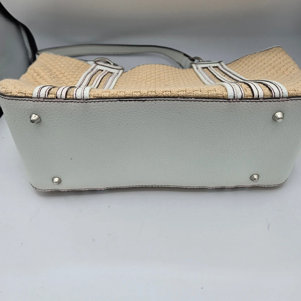 Bolsa tote Maxx New York tecido palha branca couro sintético acabamento bolsa de mão - Imagem 3 de 4