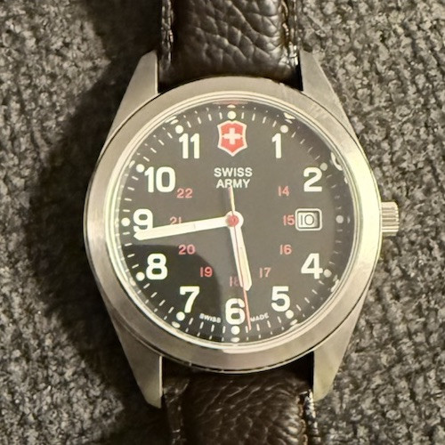 Victorinox Garrison Collection 241083 40mm Silver Stainless Victorinox Garrison Collection 241083 40mm Silver Stainless
