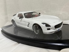 MercedesBenz SLS AMG Modell 124 Scale Vitrine inklusive gebraucht