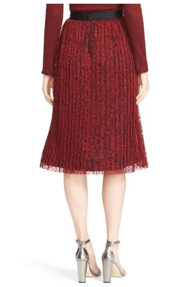 FALDA MIDI PLISADA DE ENCAJE Alice + Olivia MIKAELA 6 $395 Foto 4 de 4