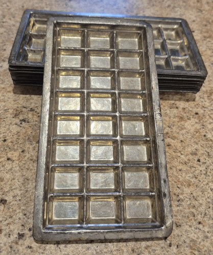 Vintage Metal Chocolate Bar Mould - Picture 1 of 3