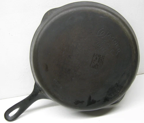 Vintage 10" Wagner Ware Sidney 0 Cast Iron Skillet 1058 N #8