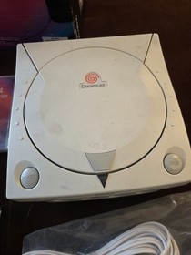 SEGA Dreamcast HKT-3020 Console w/ Controllers, VMUs, Box, Cables, Internet