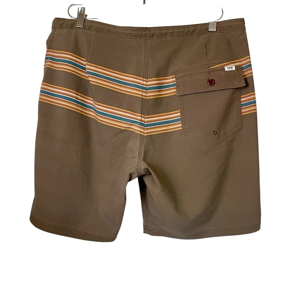 Bañador Kitan marrón a rayas para hombre Foto 2 de 4