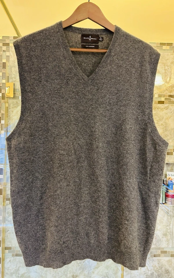 Chaleco Suéter Negro Marrón Colección 1826 Para Hombre 100% Cachemira Talla XL Cuello en V Nuevo con Etiquetas Foto 2 de 4