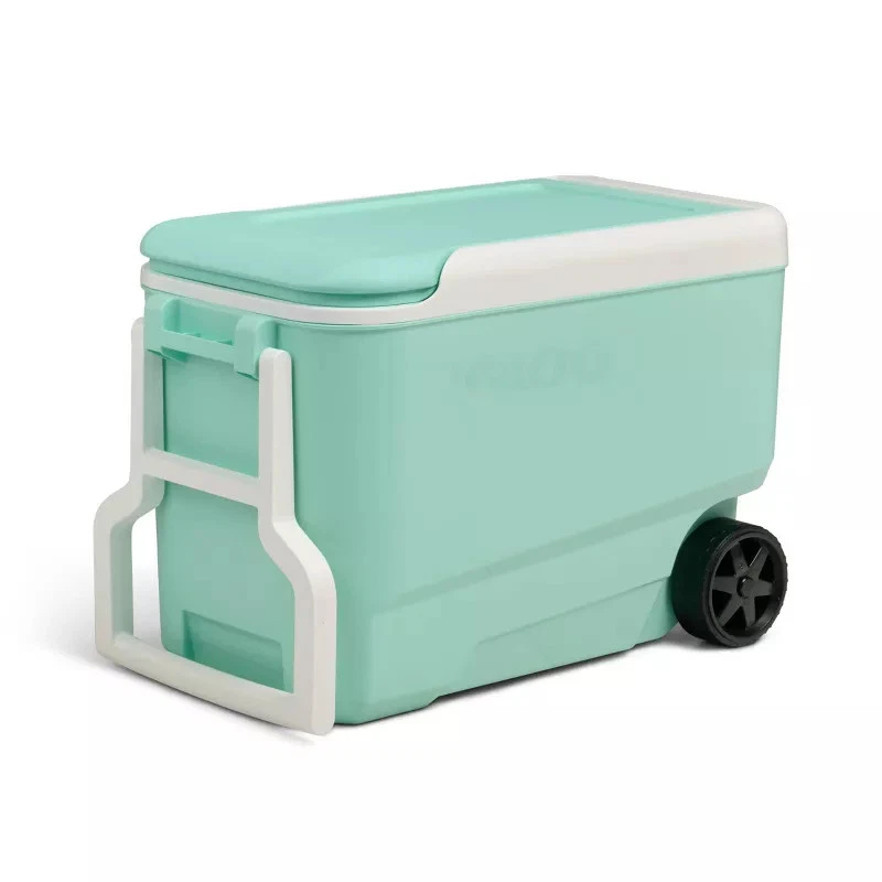 IGLOO WHEELIE 53 CANS/38QT ROLLING COOLER - SEAFOAM - Scratch & Dent - Image 4 of 4