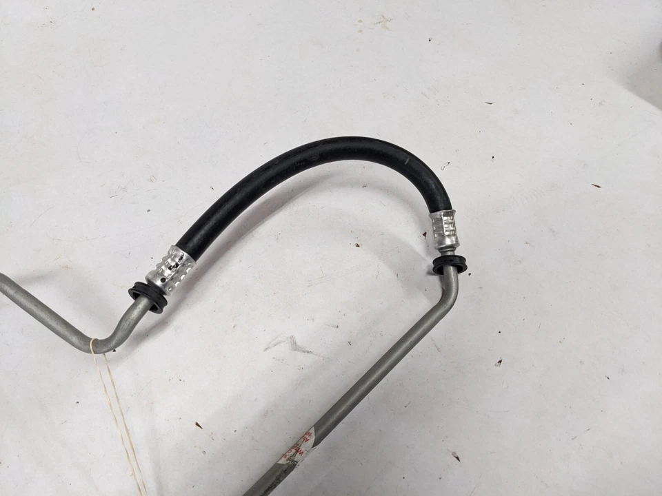 Manguera enfriador de aceite transmisión automática ACDelco GM equipo original 25787965 Foto 3 de 3