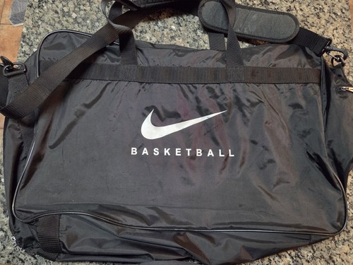 Rare Nike Basketball Bag Holds 6 Regulation Basketballs in Good Condition
