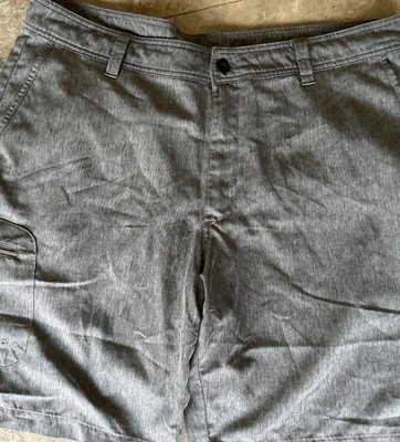 Men s Size 38 Magellan Fishing Gear