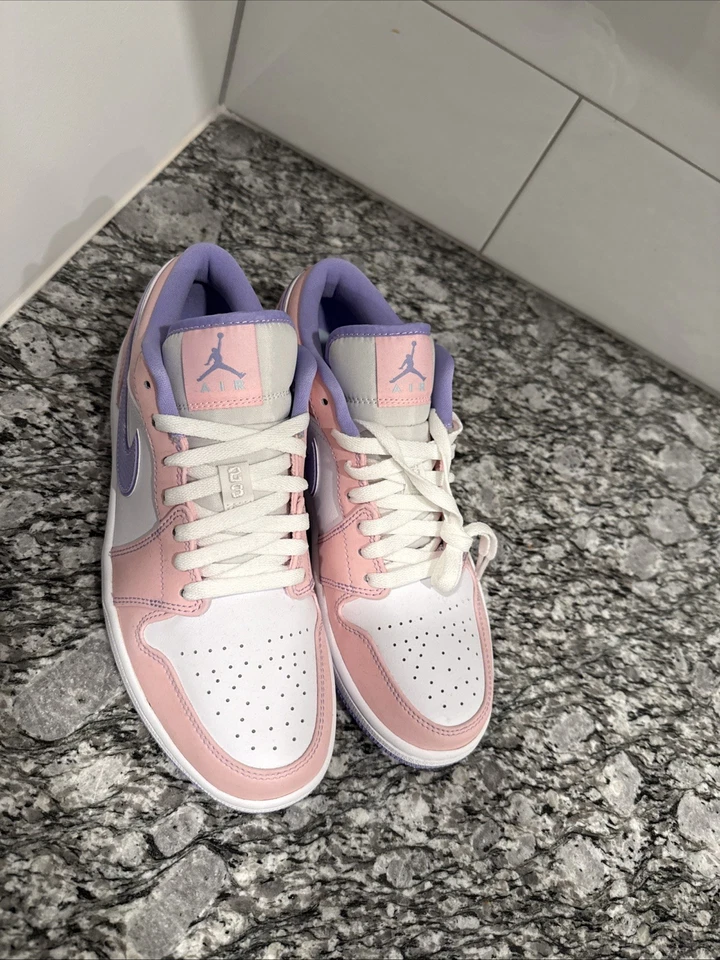 Air Jordan 1 Low SE púrpura blanco, nuevo nunca usado Foto 3 de 4