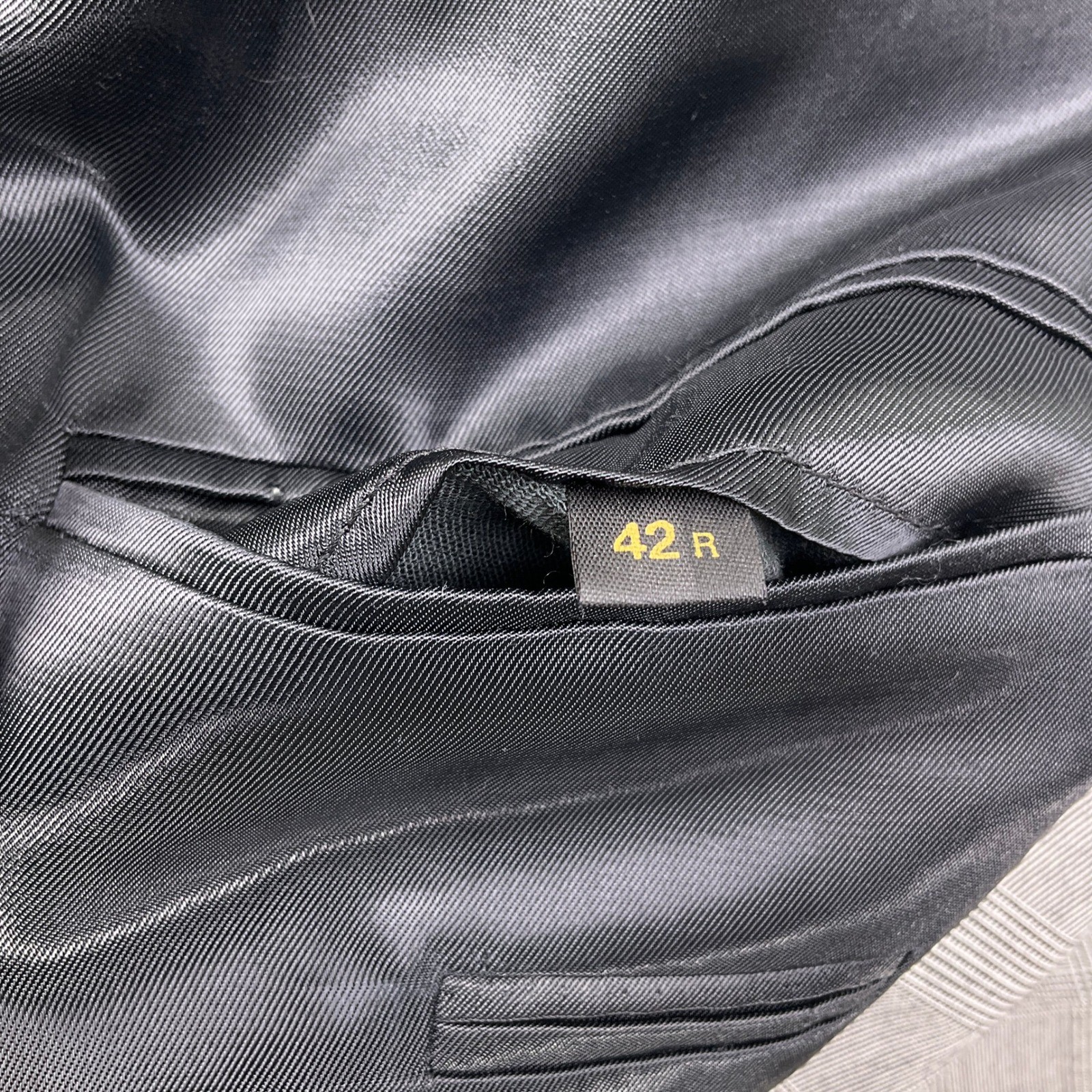 Egon von Fürstenberg Suit Mens 42R 35W 29L Gray Black Plaid Double Breasted VTG