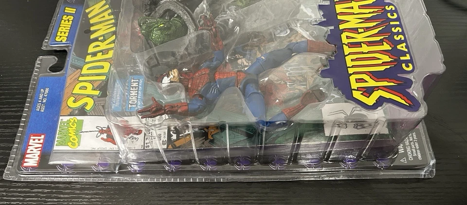 Figura de acción 2001 Spider-Man Classics Serie 2: Battle Ravaged Spider Man NUEVO Foto 4 de 4