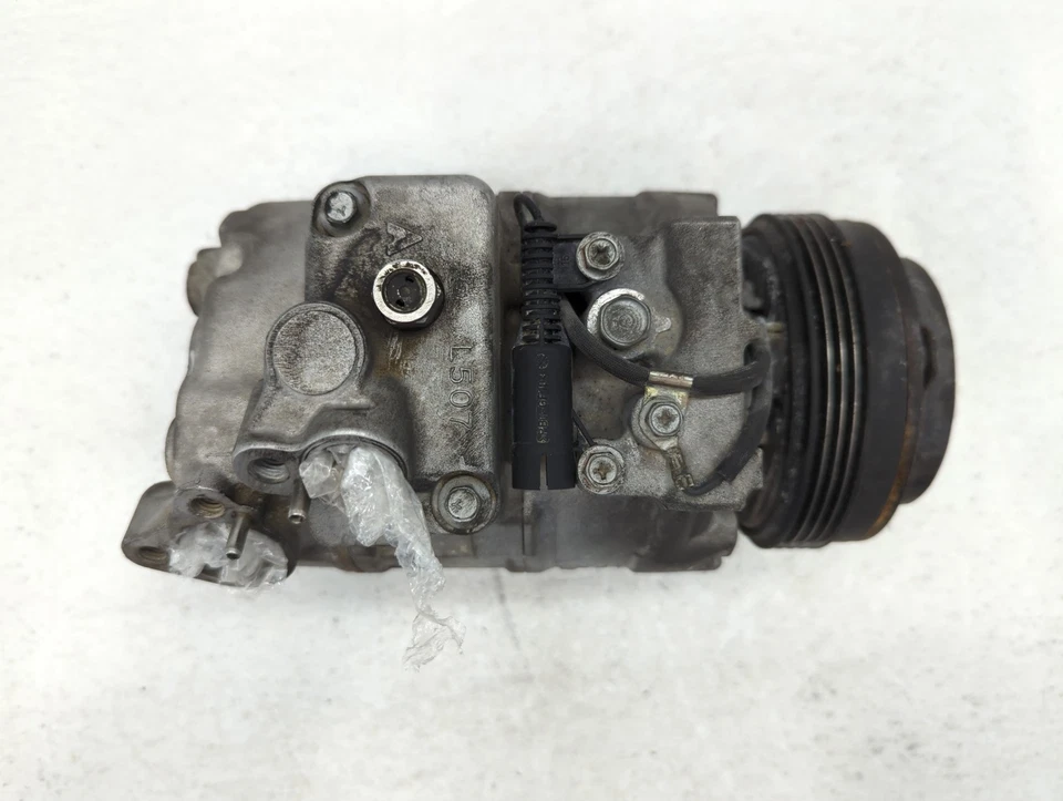 2005 Bmw 330ci Alternator Generator Charging Assembly Engine Oem YDVI0 - Image 2 of 4
