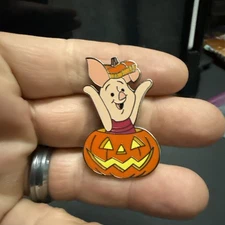 2025 Disney Parks Halloween Pumpkin Pals Mystery Pin Piglet
