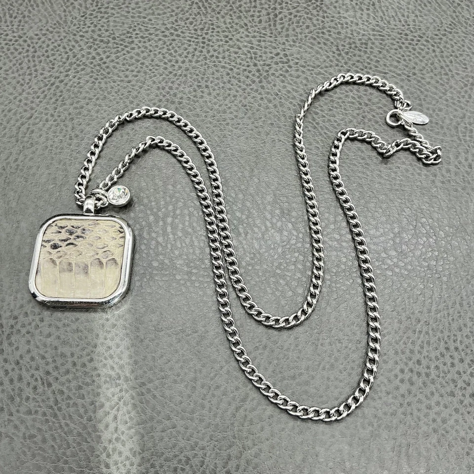 Collar Largo Ann Taylor Tono Plata Cadena Piel de Serpiente Colgante Estrás Dije Foto 2 de 4