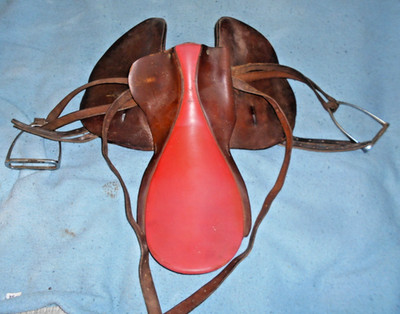 AUSTRALIAN LEATHER HORSE SADDLE ENGLISH STYLE  18 INCH