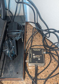 Vtg Atari 2600 Video Game Console W/ Controllers Power Cable Not Tested in case