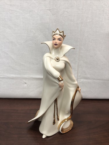 Lenox Disney Showcase The Empress of Evil Queen Snow White Figurine