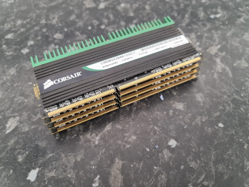 8GB Kit Corsair Dominator 4x2GB CMD8GX3M4A1333C7 1333MHz Desktop Memory EC2106 - Image 4 of 4