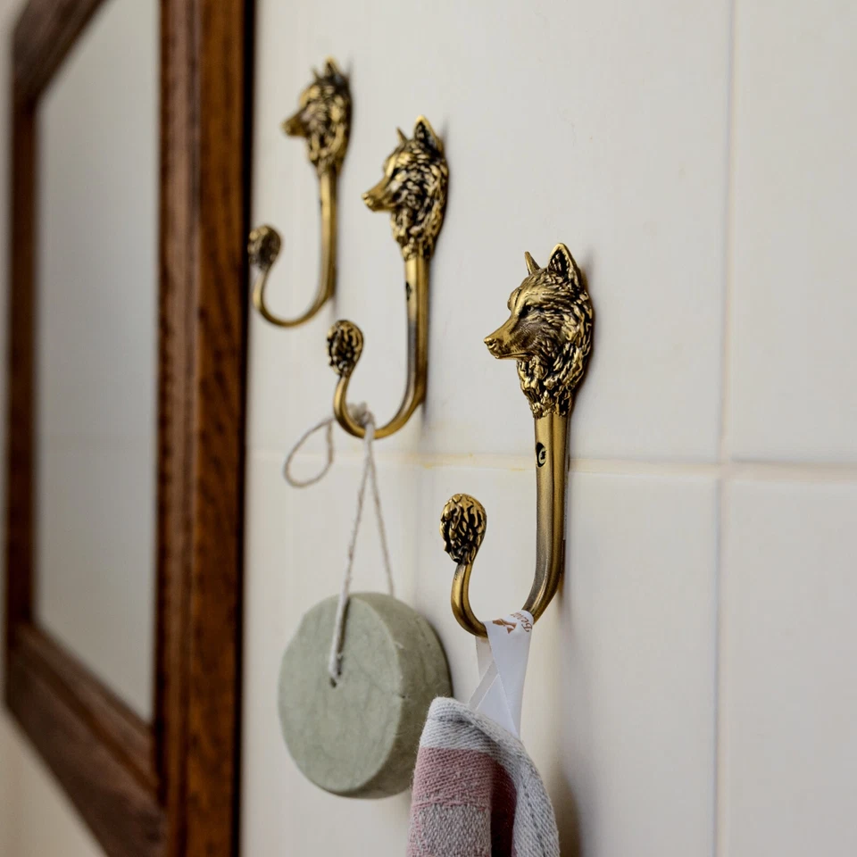 Ganchos decorativos, gancho cabeza lobo latón, gancho ropa, regalo Foto 3 de 4