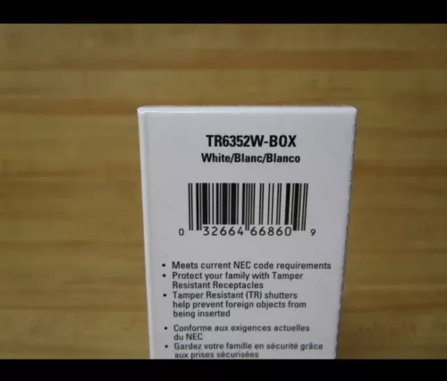 Eaton TR6352W Decorator Duplex Receptacle
