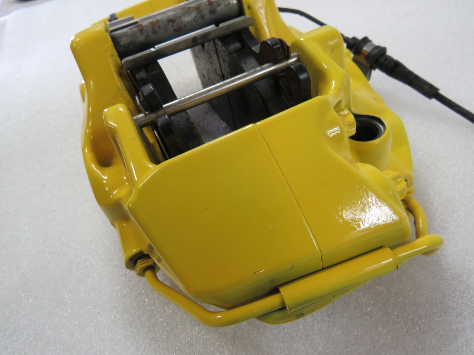 McLaren 720S, LH, Left, Front Brake Caliper, Yellow, Used, P/N 14CA086CP
