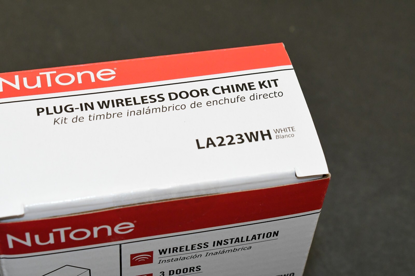 NuTone PlugIn Wireless Chime Kit Model LA223WH WHITE 3Doors Door