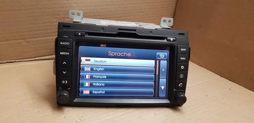 Radio Navigation CD Navi Kia Sportage III Navi LAN8900EKSL Display mit ...