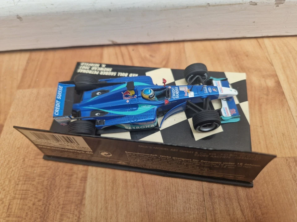 MINICHAMPS 1/43 Rosso Bull Sauber Petronas Nick Heidfeld Showcar 2001 F1 Auto - Immagine 3 di 3