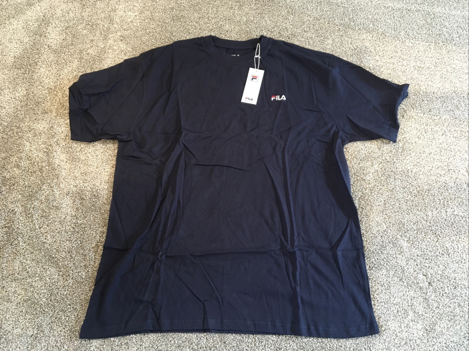 Maglietta da uomo Fila 2 x grande grafica petto a sinistra ricamo marchio da lavoro