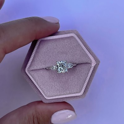 IGI Lab Created Ehering 2 Karat Cushion Cut Diamant 14 Karat Weißgold E F VVS2