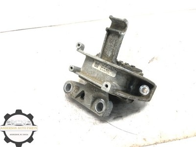 2018-2022 VW ATLAS 3.6L AWD RIGHT PASSENGER TRANSMISSION MOUNT BRACKET OEM