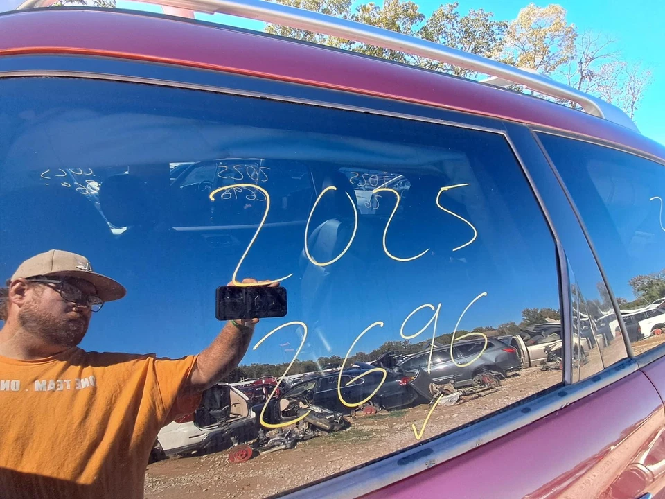 Used Right Quarter Glass fits: 2017 Nissan Pathfinder privacy tint Right Grade A - Изображение 3 из 4