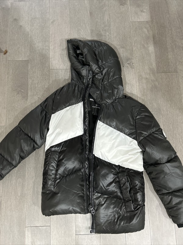 michael kors kids jacket Size 10 12 Black And White With Hood