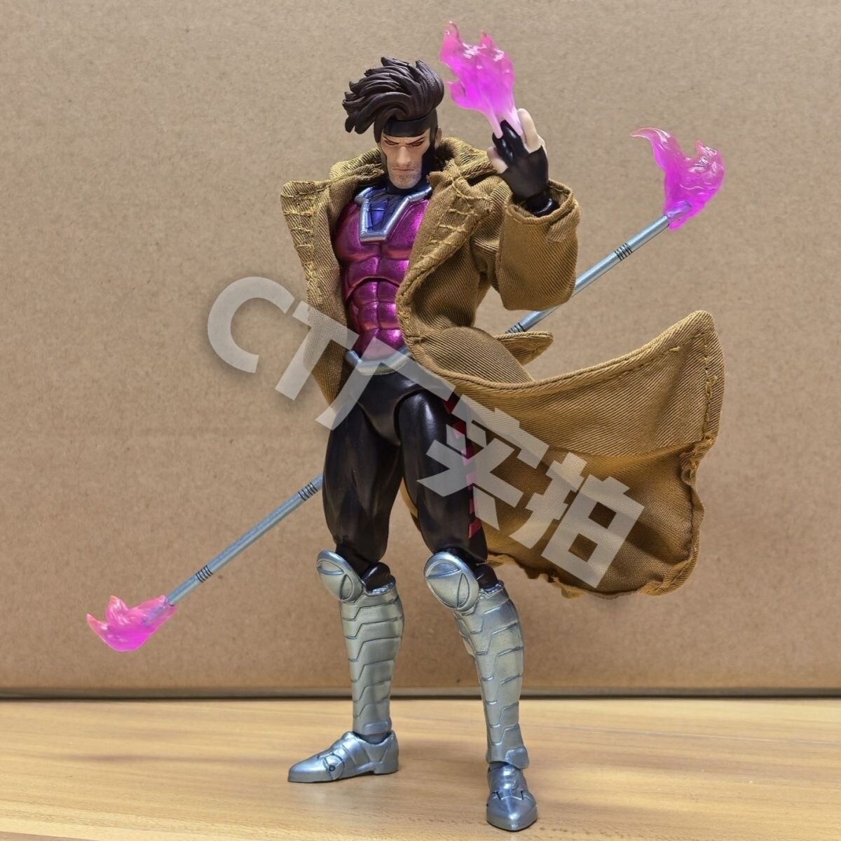 MAFEX マフェックス 131 GAMBIT ガンビット COMIC Ver In-Stock CT Toys MAFEX No.131 X-Men Gambit Comic Ver. Action
