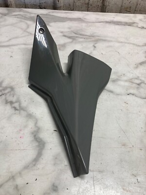 05 Kawasaki ZX 10 1000 ZX10 R ZX1000 Ninja right side cover panel