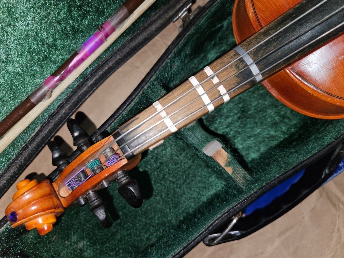 Suzuki No. 220 size 1/8 Violin, Japan 1981, Very Good Cond, with