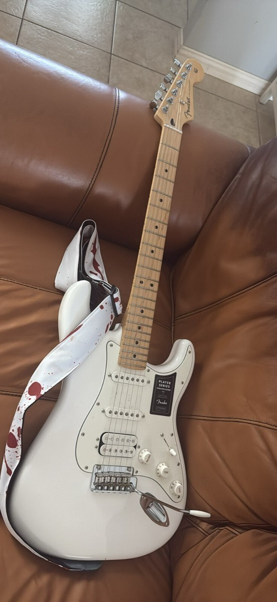 Fender Player Stratocaster HSS Maple Fingerboard Polar White