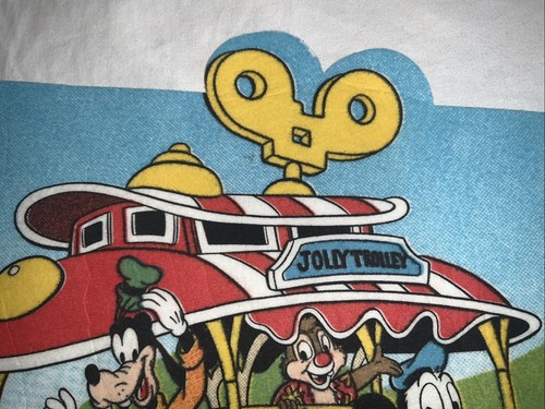 Pennant vintage Walt Disney's Topolino Toontown Disneyland 29" x 11" - Foto 2 di 12
