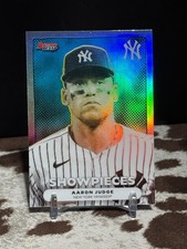 2025 Bowman's Best #BS-13 Aaron Judge Showpieces Refractor